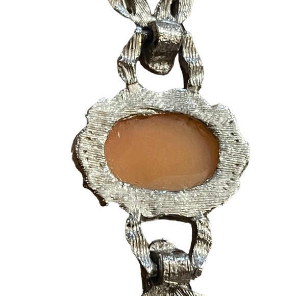 Vintage Silver finish marcasite carved shell cameo fancy bracelet - Picture 10 of 12
